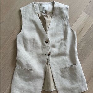 Sleeveless Linen Blend Vest in Light Beige